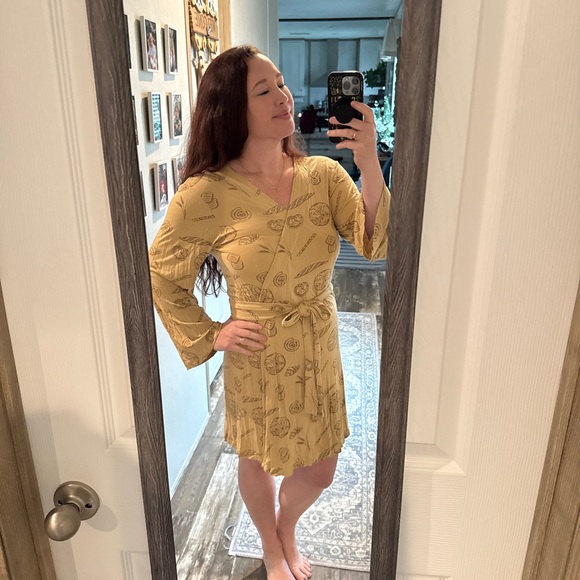 Kate Quinn Mustard Patterned Robe - Picture 3 of 3